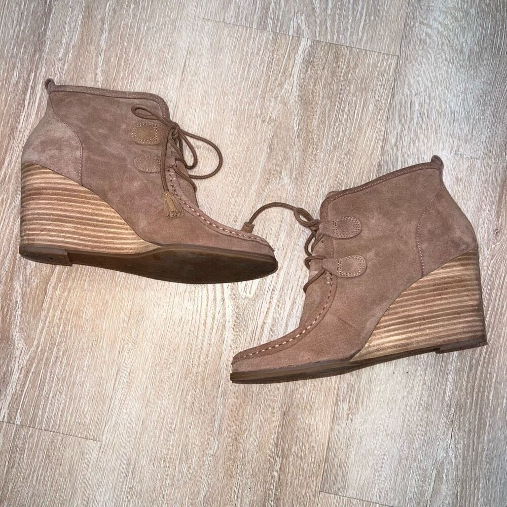 Lucky Brand Ysabel Wedge Bootie in Sesame, Leather Suede Lace up Women’s 9.5 - Picture 3 of 12